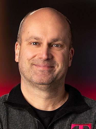 T-Mobile seeks positive energy from new CFO