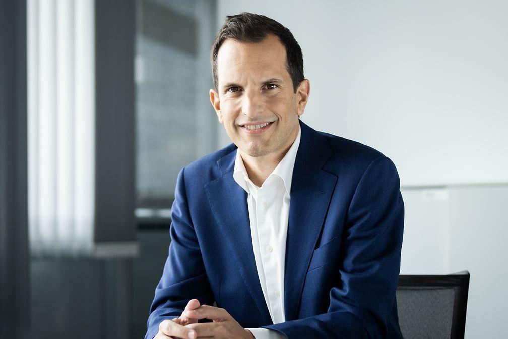 Barcha teshiklarda porno krem