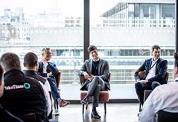 Simon Holden (CityFibre), Daniel Mendes (Digital Bridge), Marco Griefahn (ING)
