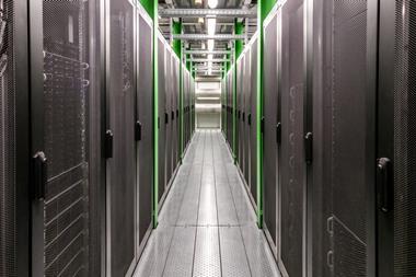 infra-tt-Wirestockfreepik