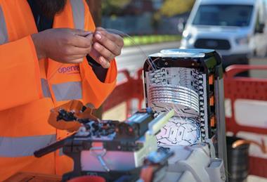 BT Peoplewatch: fibre wind-down, culture overhaul