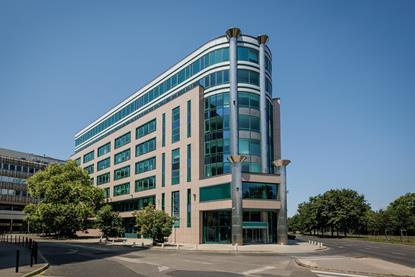 emeaiw_4ig-axiom-space