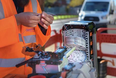 BT Peoplewatch: fibre wind-down, culture overhaul