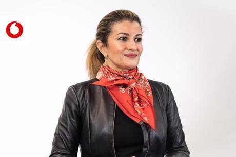 vfw240-tt-nadia benabdallah x Logo